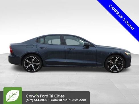 Used 2024 Volvo S60 B5 Plus image 13