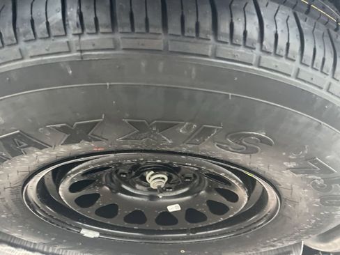 New 2026 GMC Sierra 1500 Denali Ultimate w/ LPO, Black Badging Package image 32