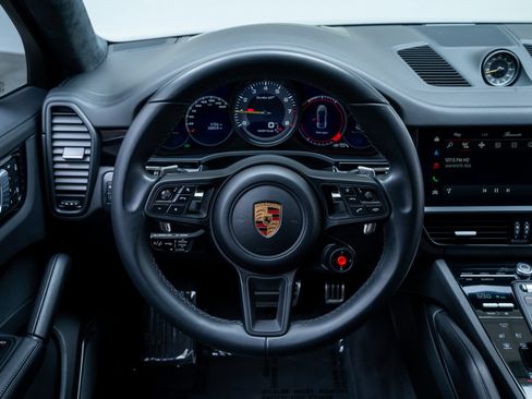 Used 2022 Porsche Cayenne Turbo GT AWD/4WD image 15