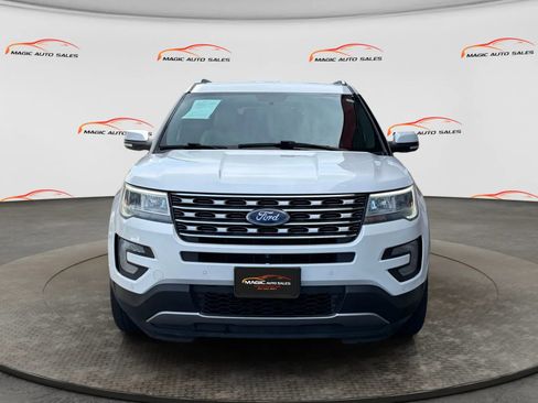 Used 2017 Ford Explorer Limited AWD/4WD image 3