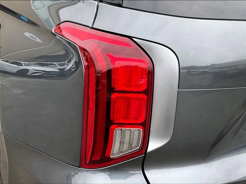 Used 2023 Hyundai Palisade Limited image 34