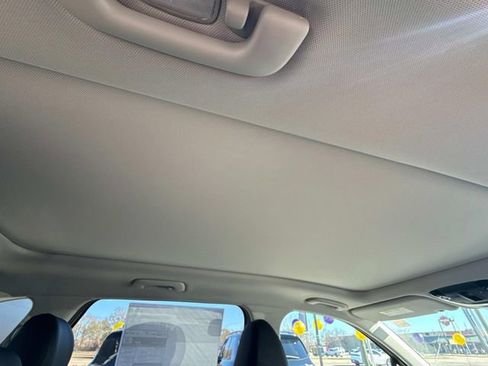 New 2026 Kia Sorento S w/ S Panoramic Sunroof Package FWD image 15