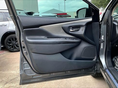 Used 2018 Nissan Murano SL w/ Moonroof Package FWD image 22