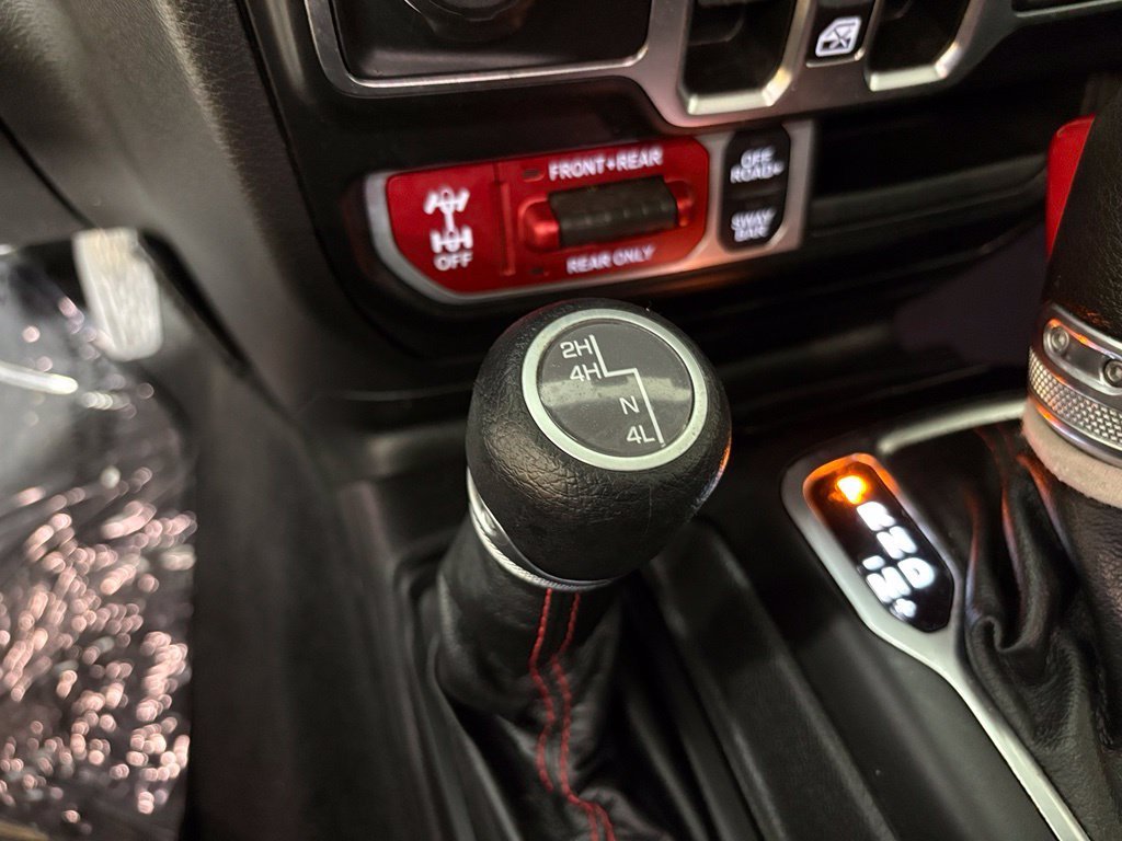 Used 2023 Jeep Wrangler Unlimited Rubicon AWD/4WD image 28