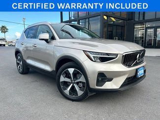 Used 2023 Volvo XC40 B5 Plus w/ Driver Assist Package AWD/4WD video 1