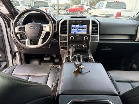 Used 2018 Ford F150 Lariat w/ Equipment Group 502A Luxury image 20