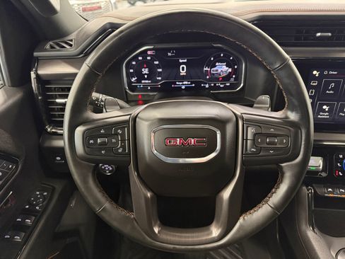 Used 2024 GMC Sierra 1500 AT4 w/ Technology Package AWD/4WD image 16