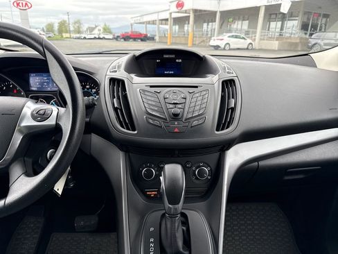Used 2015 Ford Escape SE FWD image 30
