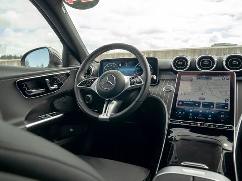 Certified 2024 Mercedes-Benz C 300 4MATIC Sedan image 19