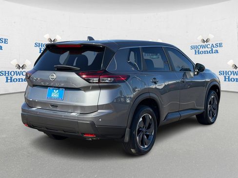 Used 2026 Nissan Rogue SV image 7