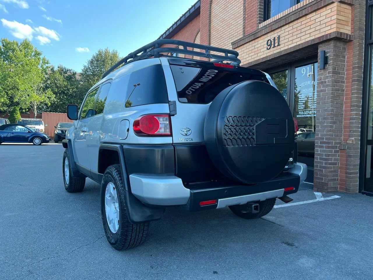 Used 2007 Toyota FJ Cruiser 4WD image 6