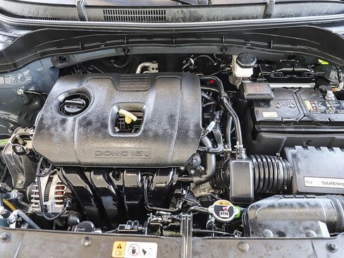 Used 2025 Kia Soul LX FWD image 30