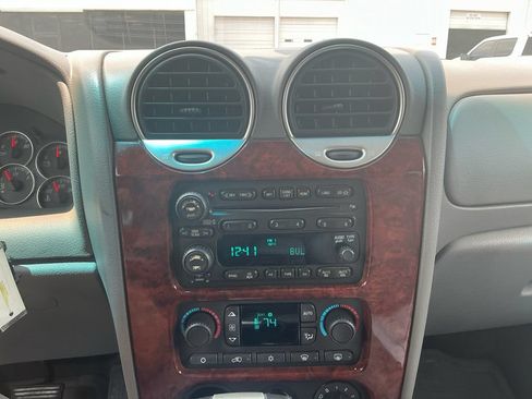 Used 2006 GMC Envoy SLT RWD image 26