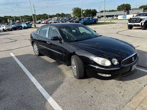 Used 2007 Buick LaCrosse CXL w/ Driver Confidence Package FWD image 2