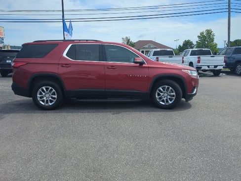 Used 2019 Chevrolet Traverse LT w/ LPO, Floor Liner Package FWD image 30