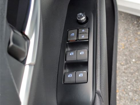 Used 2020 Toyota Camry XSE image 13