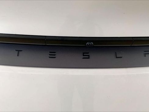 Used 2026 Tesla Model Y 2WD image 29