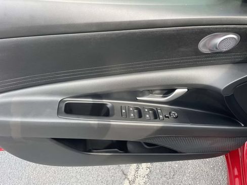 Certified 2026 Hyundai Elantra SE FWD image 16