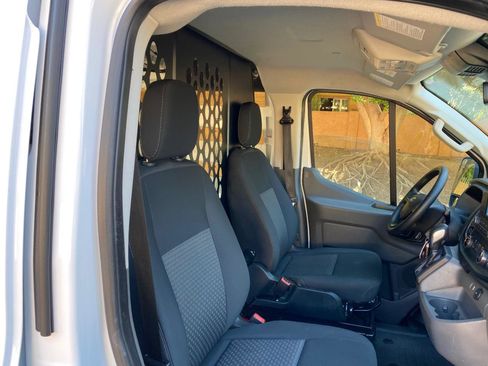 Used 2025 Ford Transit 250 Low Roof w/ Exterior Upgrade Package RWD image 34