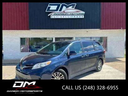 Used 2020 Toyota Sienna XLE w/ XLE Navigation Package
