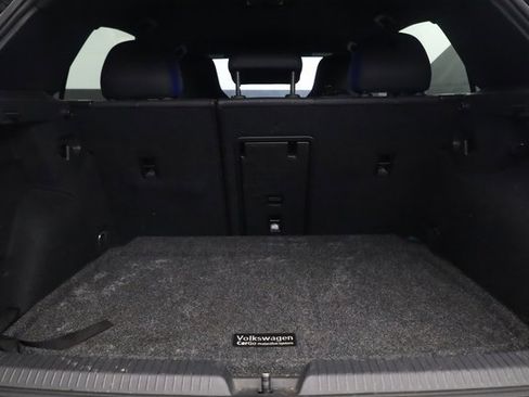 Used 2023 Volkswagen Golf 20th Anniversary Edition image 23