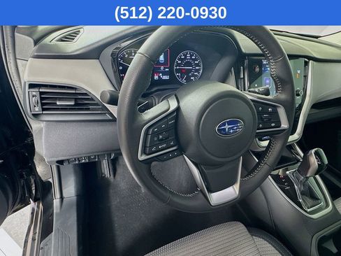 Used 2025 Subaru Outback Premium AWD/4WD image 12
