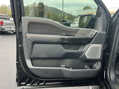 Certified 2022 Ford F150 Platinum w/ Equipment Group 701A High image 18