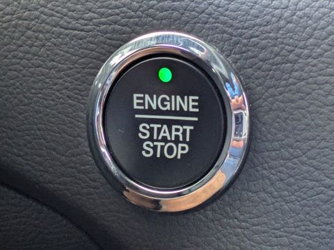Used 2024 Ford Edge ST-Line AWD/4WD image 31