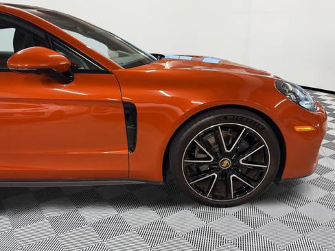 Certified 2022 Porsche Panamera image 13