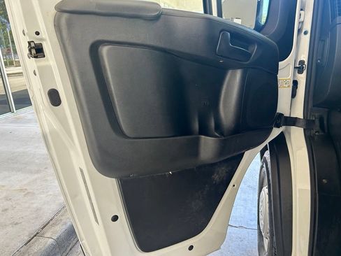 Used 2025 RAM ProMaster 2500 w/ Convenience Group FWD image 35