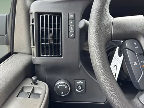 New 2026 Chevrolet Express 2500 RWD image 12