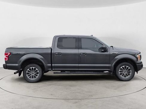 Used 2018 Ford F150 XLT w/ Equipment Group 302A Luxury AWD/4WD image 4