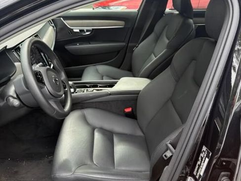 Used 2023 Volvo S90 B6 Plus AWD/4WD image 2