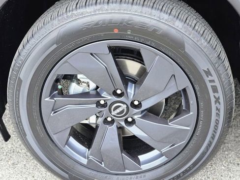 New 2026 Nissan Rogue SV FWD image 10
