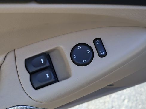 Used 2007 Chevrolet Corvette Coupe w/ Preferred Equipment Group image 17