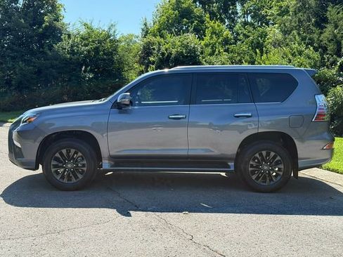 Used 2023 Lexus GX 460 Premium AWD/4WD image 3