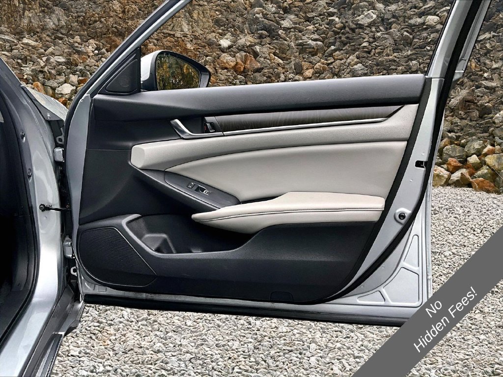 Used 2019 Honda Accord EX image 15