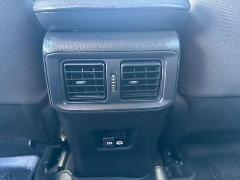 Used 2023 Toyota RAV4 AWD Hybrid image 21