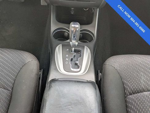 Used 2020 Dodge Journey SE w/ Blacktop Package FWD image 19
