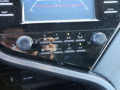 Used 2019 Toyota Camry LE w/ Audio Package image 26