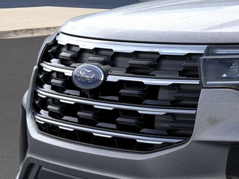 New 2026 Ford Explorer Active w/ Active Comfort Package AWD/4WD image 18
