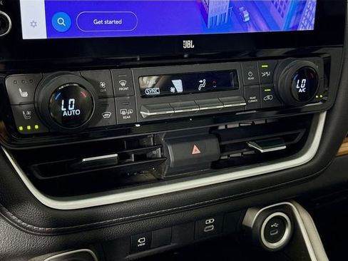 Certified 2024 Toyota Grand Highlander Limited AWD/4WD image 15