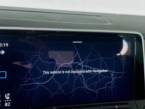 Used 2025 Volkswagen Atlas SE image 21