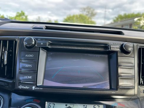 Used 2015 Toyota RAV4 Limited AWD/4WD image 24
