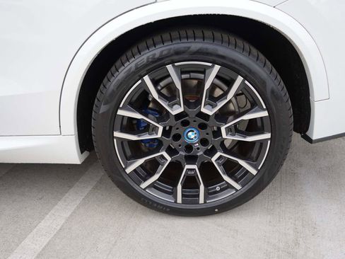 Certified 2024 BMW X5 xDrive50e w/ M Sport Package image 7