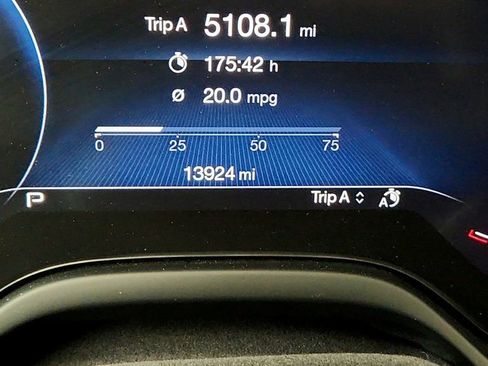 Used 2024 Maserati Grecale GT image 13