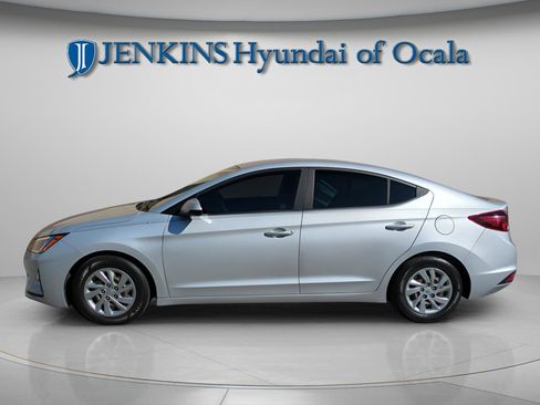 Used 2019 Hyundai Elantra SE w/ Cargo Package image 6