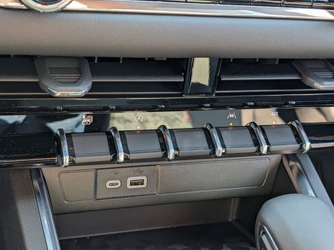 New 2026 GMC Canyon Elevation w/ Convenience Package image 49