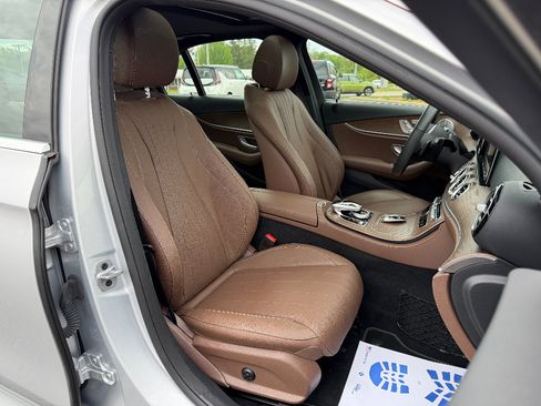 Used 2019 Mercedes-Benz E 300 4MATIC image 16