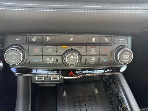 Used 2026 Dodge Durango SRT Hellcat w/ Premium Group AWD/4WD image 17
